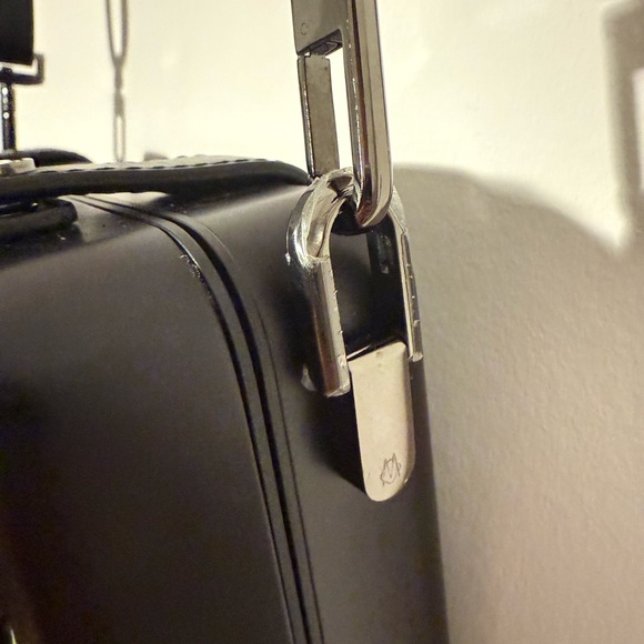 RIMOWA Cross Body Personal Bag Aluminum Black with box and dust bag - Picture 5 of 14